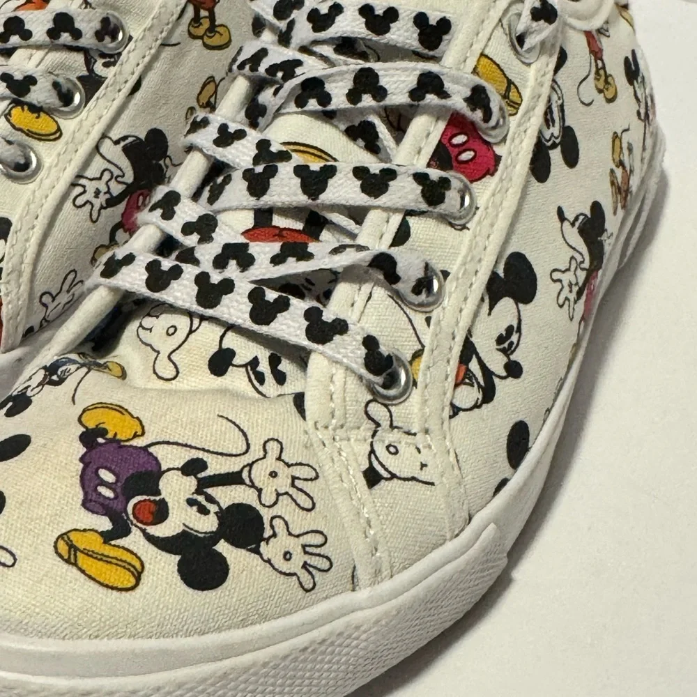 Disney Parks Mickey Mouse Women’s 6 Canvas Tennis Casual Shoes Lace Up Sneakers